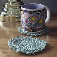 Frilly Coaster with mug