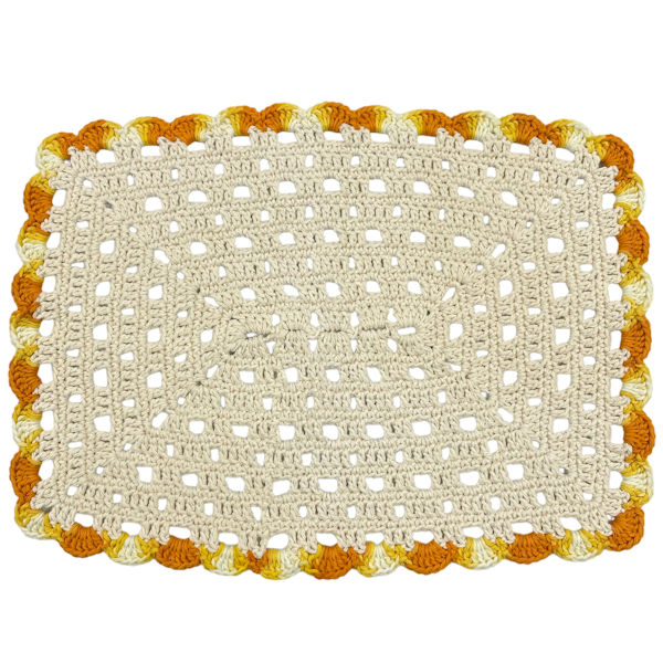 Scallop Edged Placemat