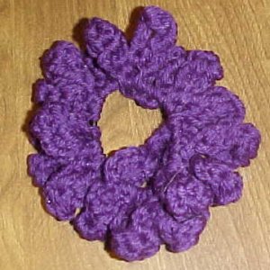 Cluster Chains Scrunchie