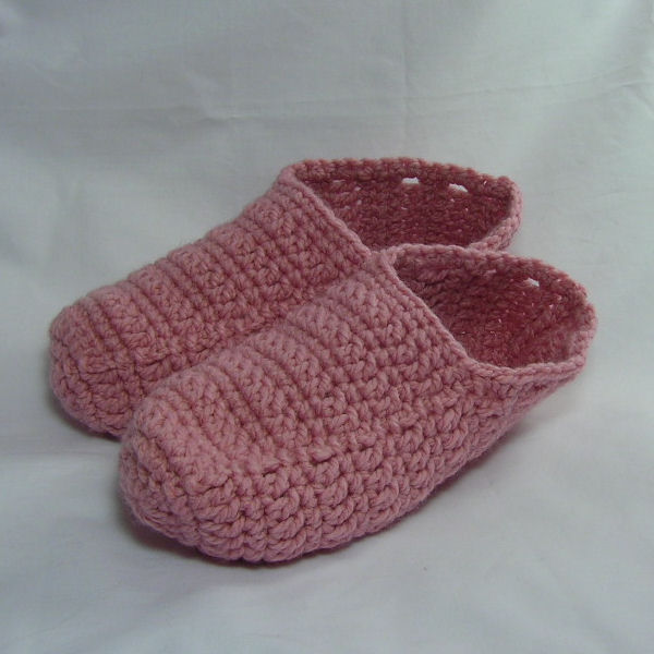 Simple Slippers -- A Crochet Pattern at Just Plain Fun